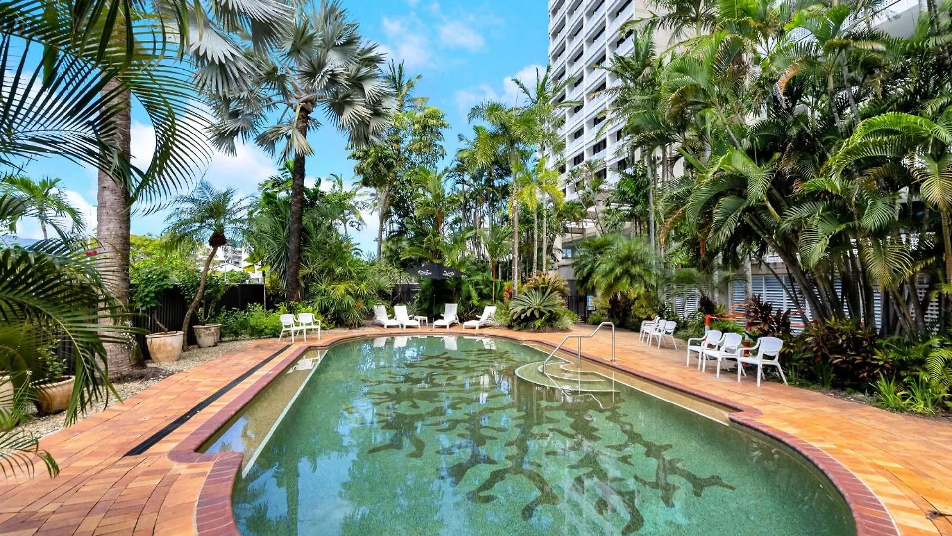 Belle Escapes Rydges Plaza Esplanade 54 With Stunning Ocean Views Apartment Cairns